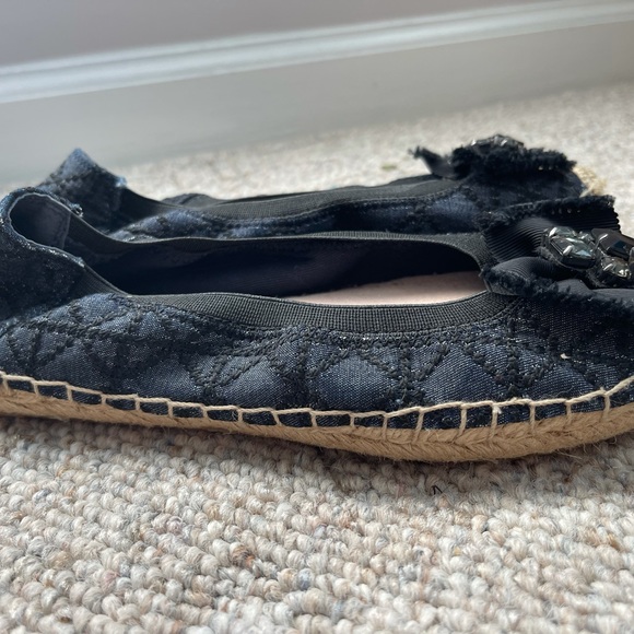 New with Tag Womens Vera Wang Navy Blue Espadrilles Flats with Stones size 6 - Picture 5 of 6